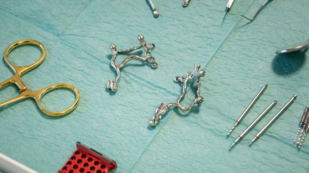 subperiostalni implantati u dental centru ostojić