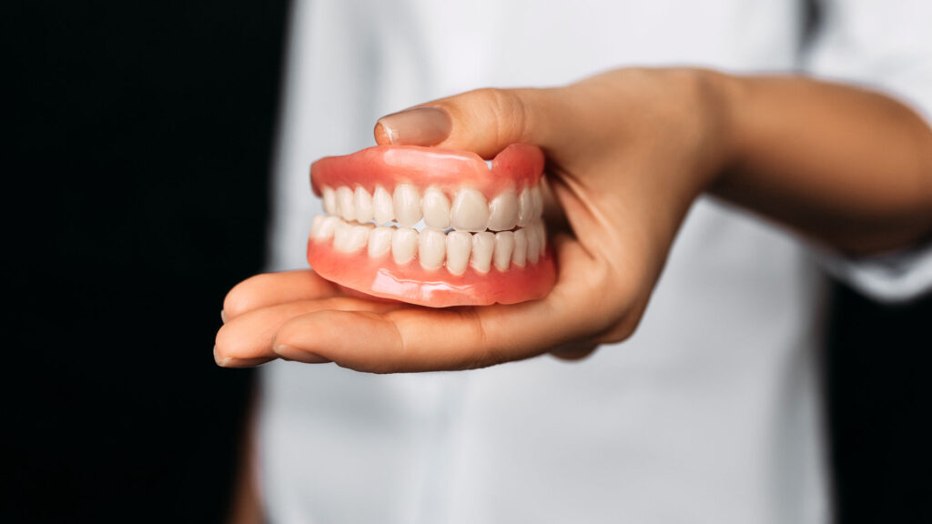 zubne proteze u dental centru ostojic